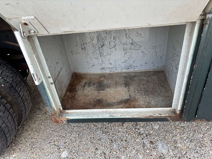 2008-ford-f550-image-30