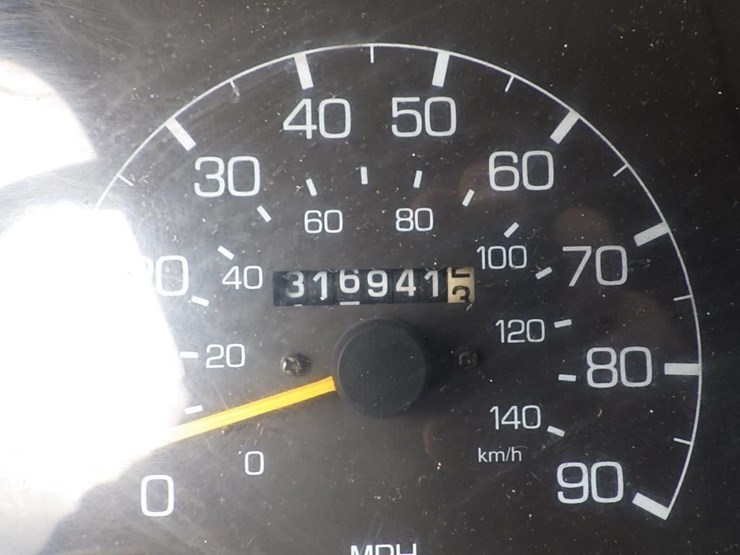 2006-mitsubishi-fuso-fm61f-image-23