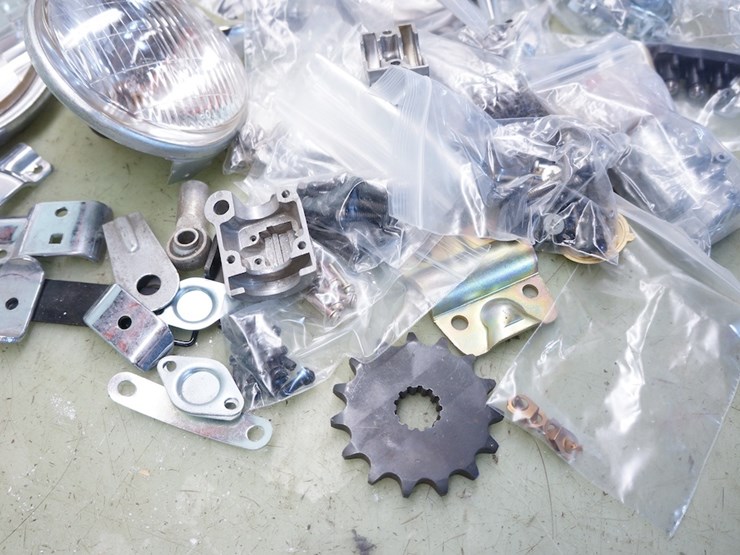 japanese---kawasaki-etc…-miscellaneous-parts-lot-image-4