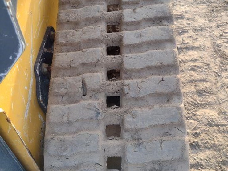 2022-deere-325g-image-16