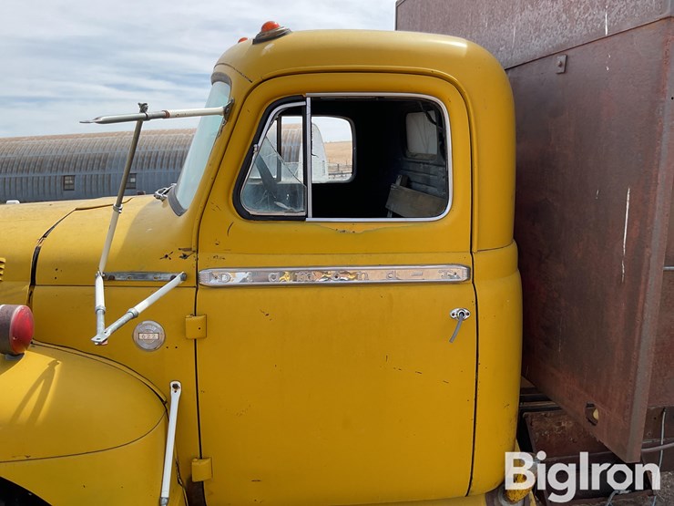 1953-diamond-t-622-28m-t/a-grain-truck-image-13