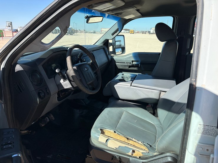 2012-ford-f350-image-10