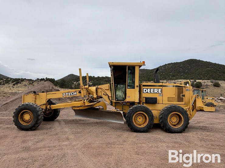 1999-deere-772ch-image-8