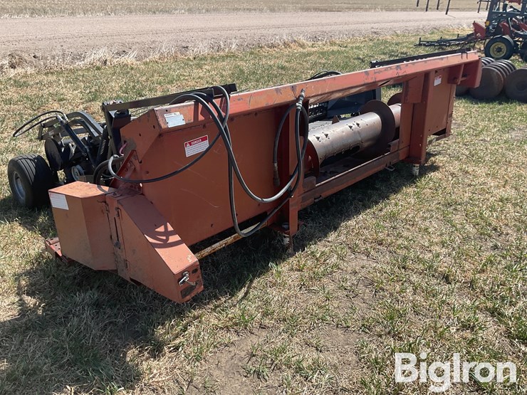 international-810-13-image-7