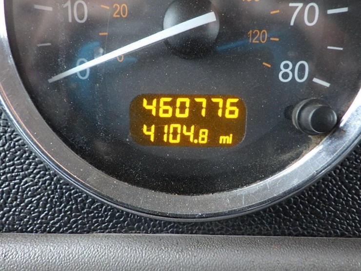 2016-peterbilt-3-axle-logging-truck-image-82