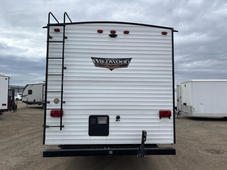 2020-wildwood-wdt26dbud-ca-travel-trailer-image-14