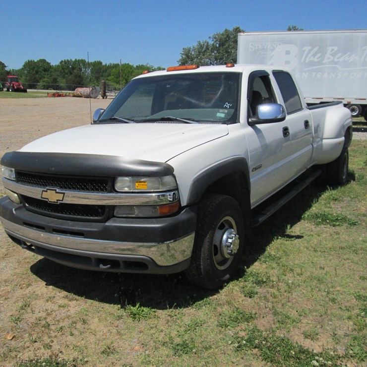 2001 CHEVROLET 3500