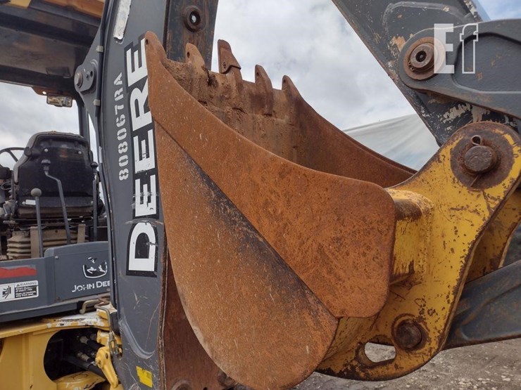 2010-deere-310j-image-35