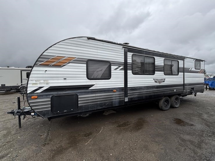 2020-wildwood-wdt282qbxl-ca-travel-trailer-image-5
