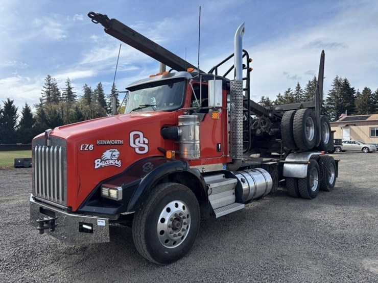 2013-kenworth-t800-image-2