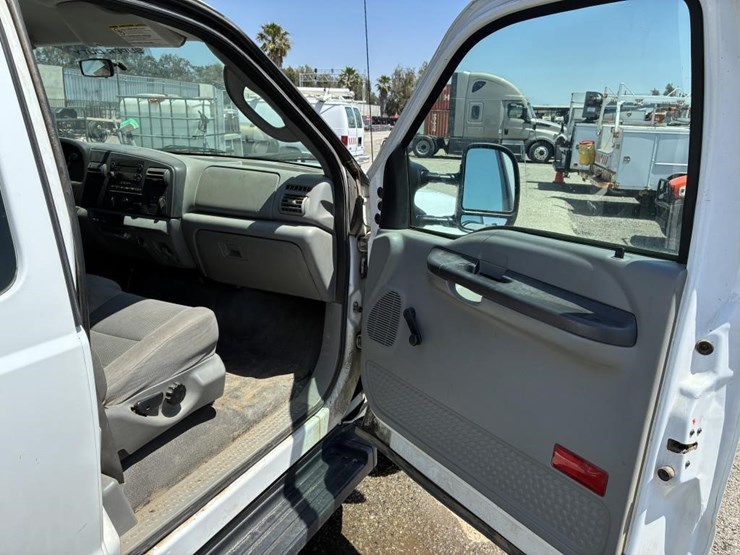 2007-ford-f250-image-9