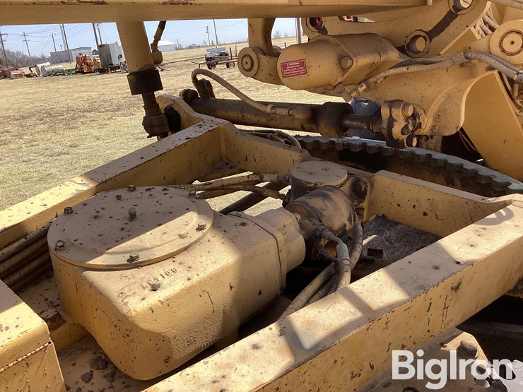 caterpillar-120g-image-13