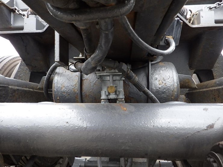 2019-kenworth-t880-image-16