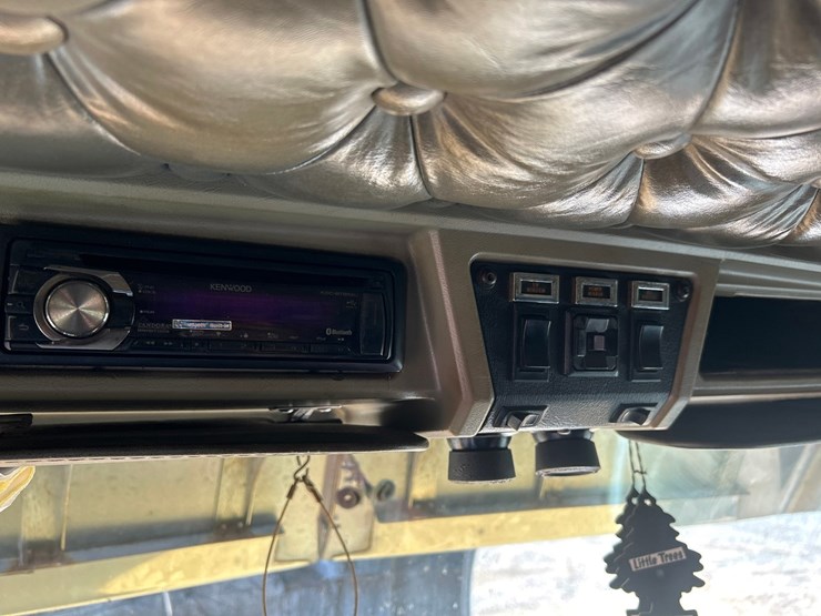 1999-kenworth-t600-image-71