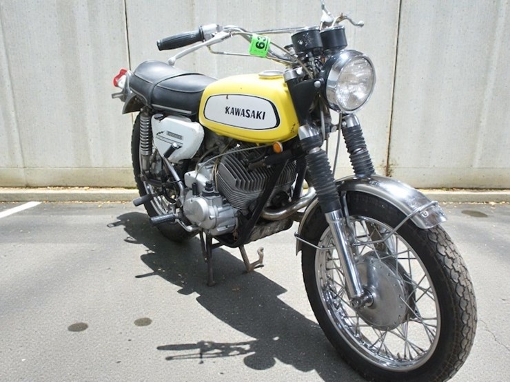 1970-kawasaki-a7-avenger-motorcycle-image-6