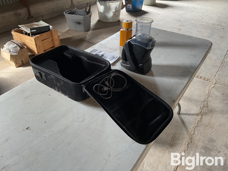 john-deere,-ag-mac-moisture-testers-image-7