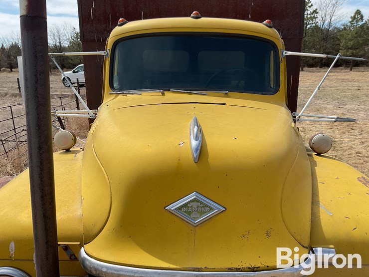 1953-diamond-t-622-28m-t/a-grain-truck-image-10