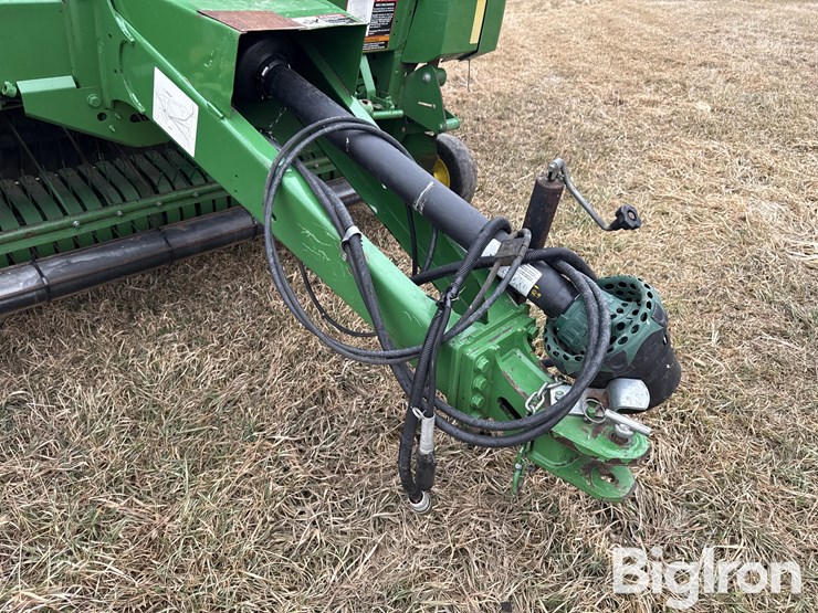 2016-john-deere-569-premium-image-11