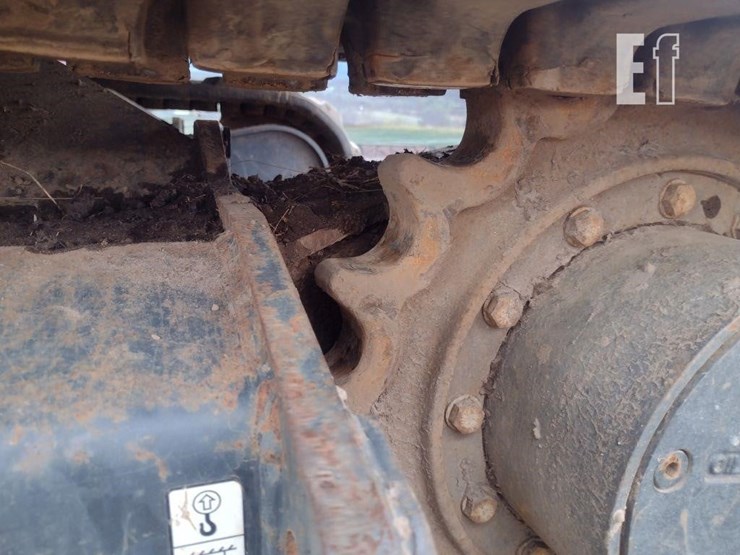 2020-bobcat-e85-image-13