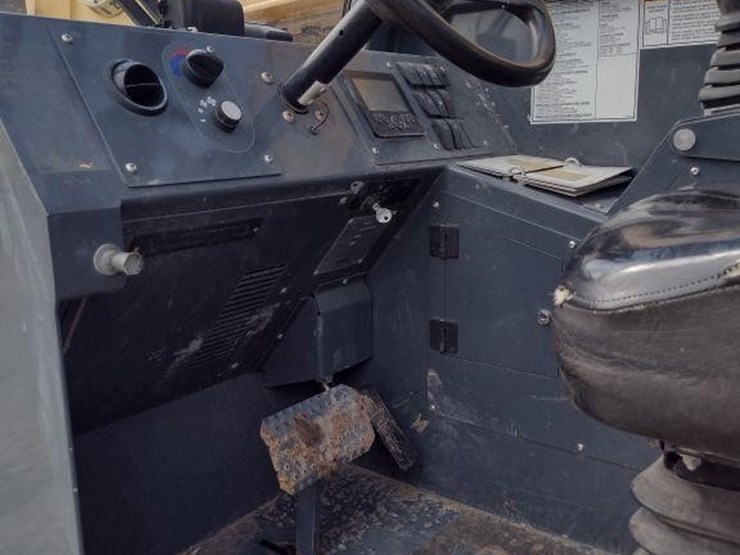 2018-gehl-rs8-42-image-10