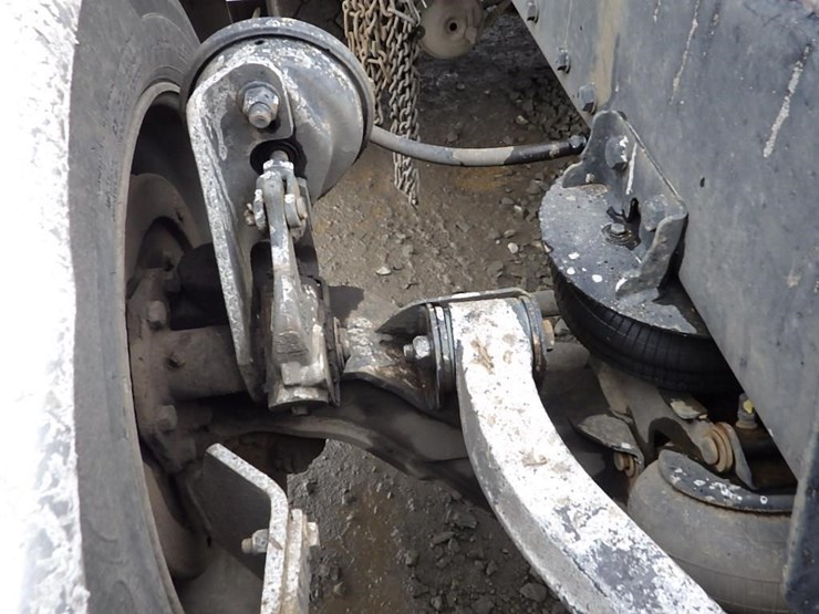 2017-kenworth-t800-image-39