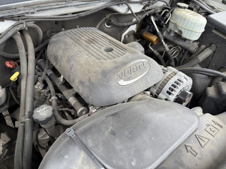 2005-chevrolet-silverado-3500-image-14