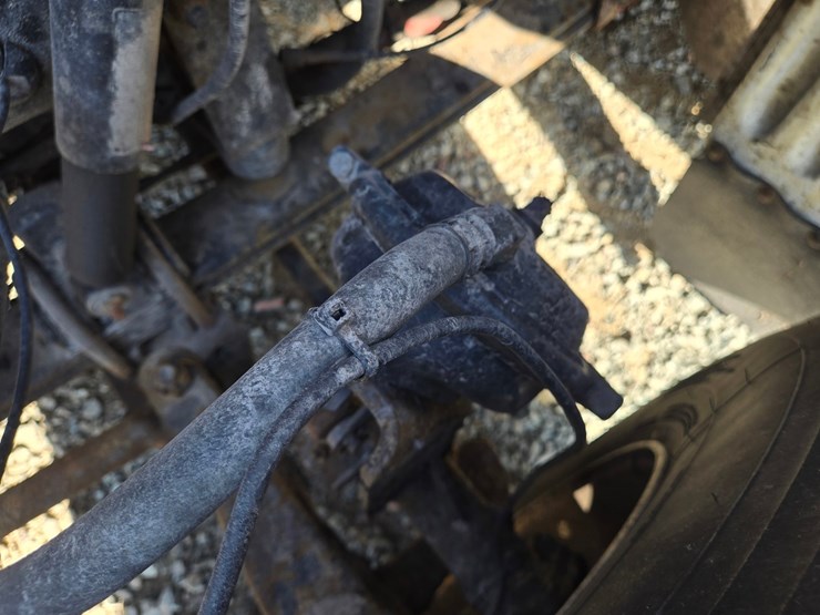 2013-peterbilt-386-image-40