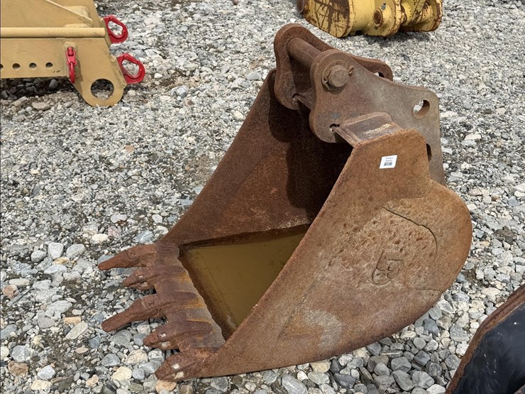 john-deere-310-image-1