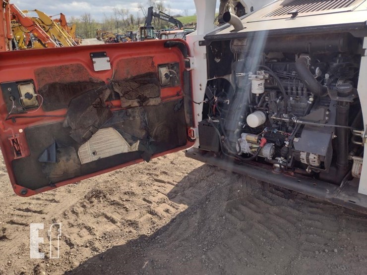 bobcat-t870-image-31