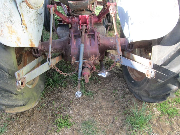 1950-ford-tractor-image-7