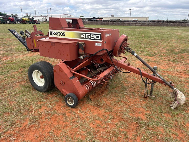 hesston-4590-image-1