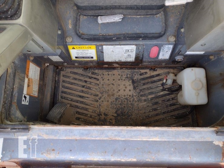 takeuchi-tl10-image-11