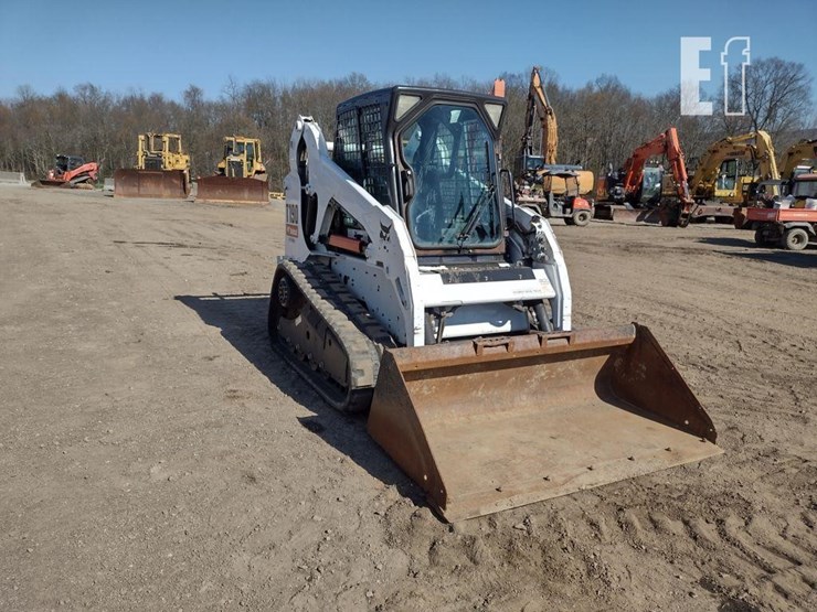 2010-bobcat-t190-image-31