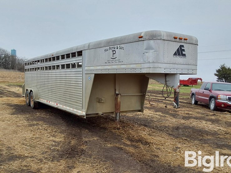 2007-elite-26'-t/a-aluminum-livestock-trailer-image-3