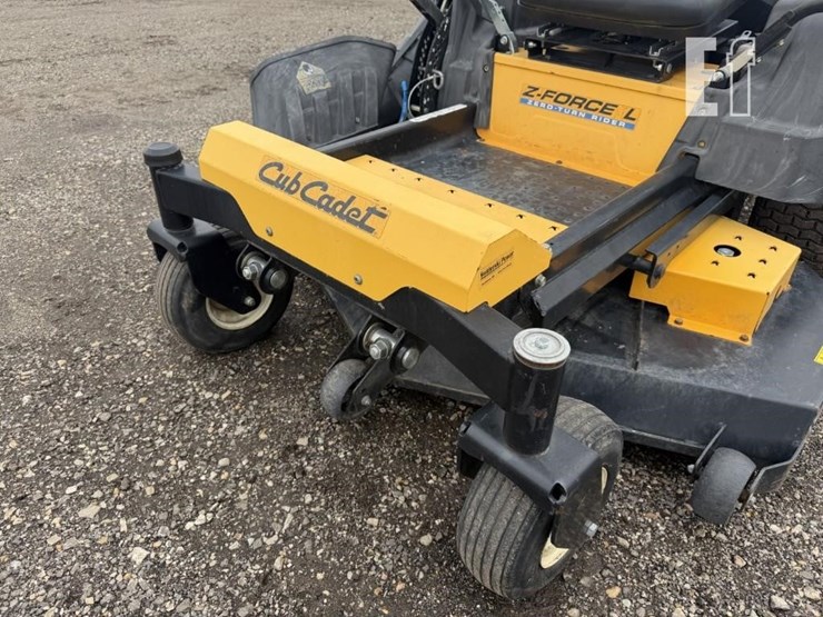 2017-cub-cadet-z-force-l54-image-8