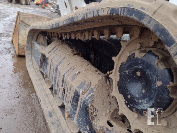 2017-bobcat-t595-image-24