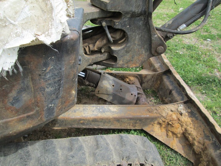 2016-bobcat-e35-image-19