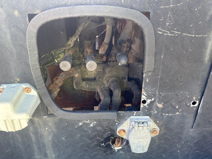 2009-international-durastar-4300-image-22