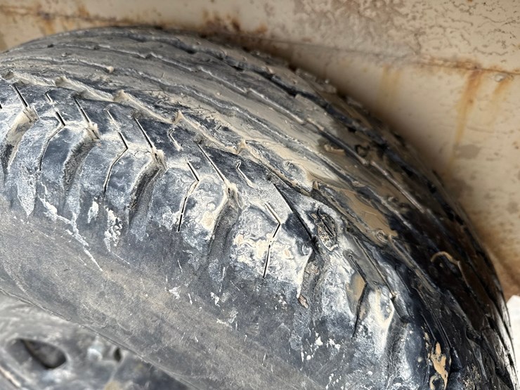 massey-ferguson-8-image-24