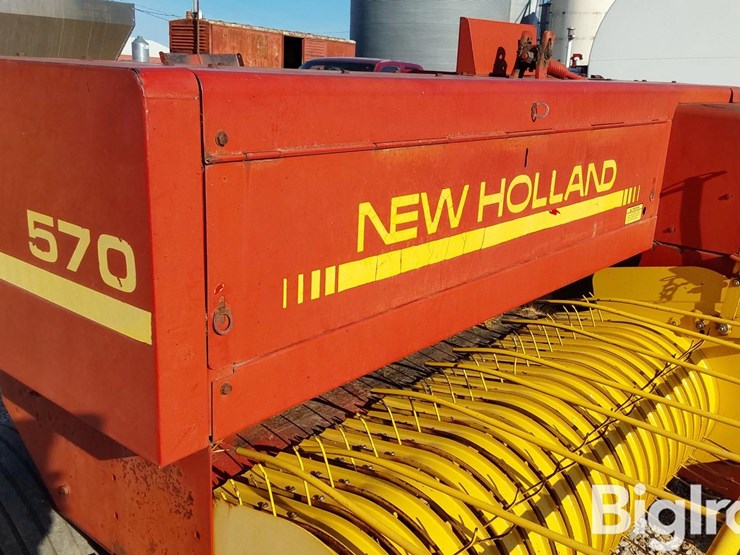 1990-new-holland-570-image-14