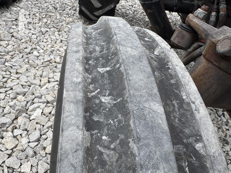 massey-ferguson-231-image-4