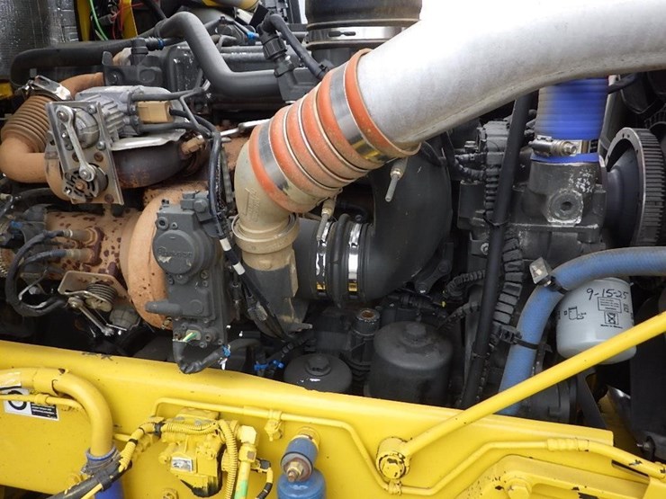 2016-kenworth-w900-image-57