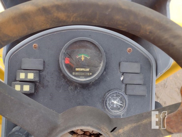 2010-caterpillar-cb34xw-image-7