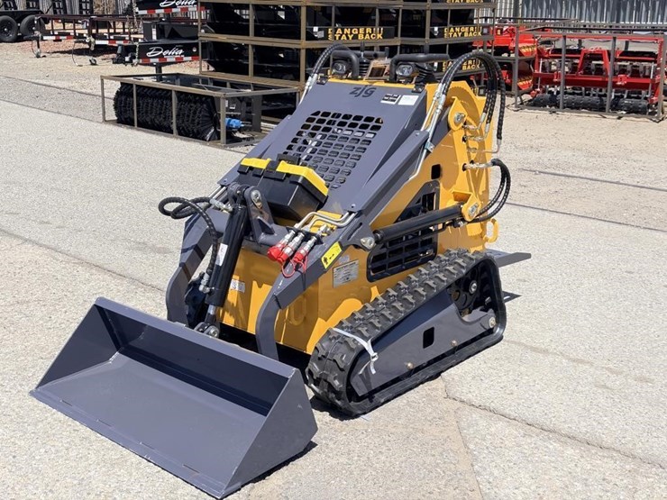 2026-zjg-zj-380-skid-steer-loader-image-1