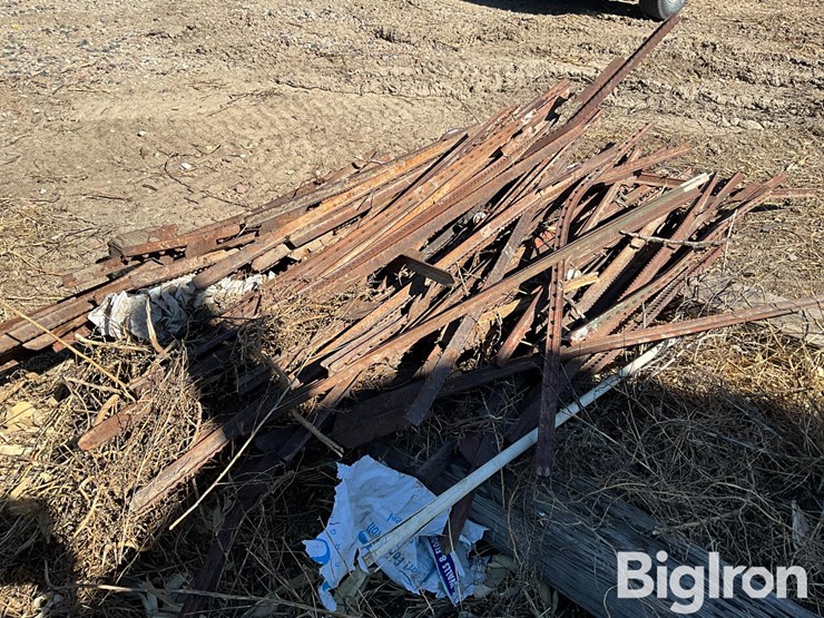 5'-6'-steel-posts-image-3