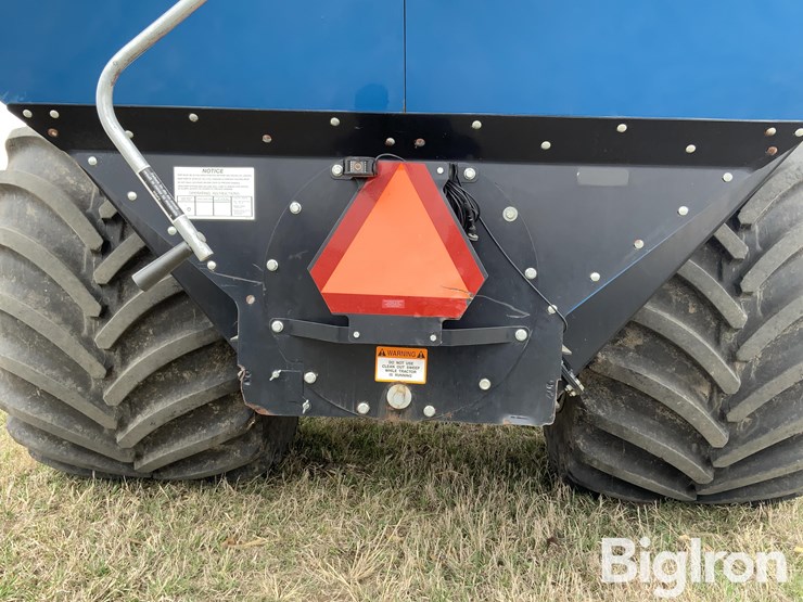 2015-kinze-1100-image-13