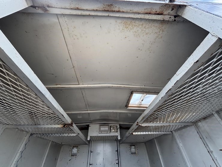 8'-s/a-enclosed-trailer-image-22