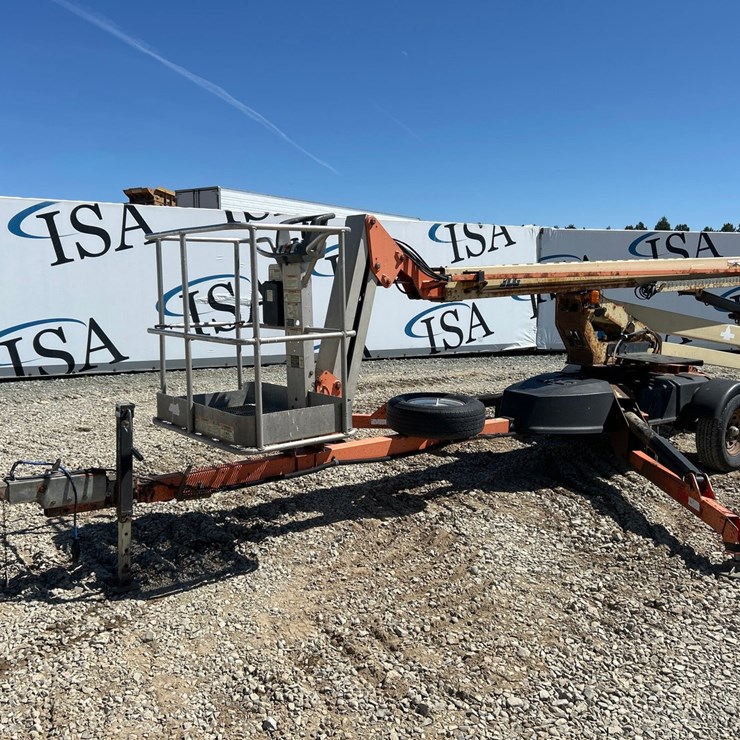2010 JLG T500J