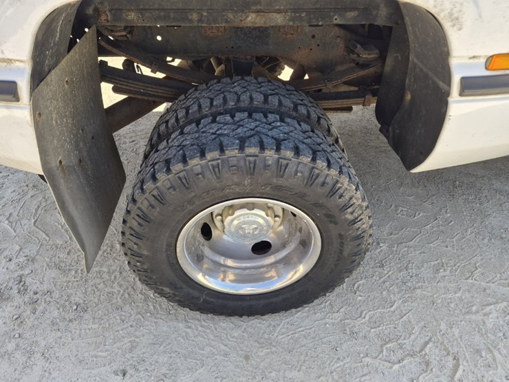 1999-dodge-ram-3500-image-4