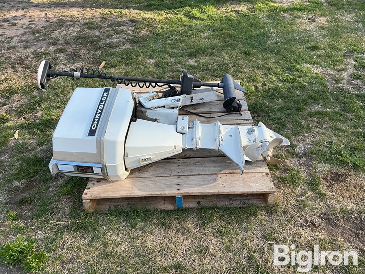 chrysler-55-boat-motor-image-2